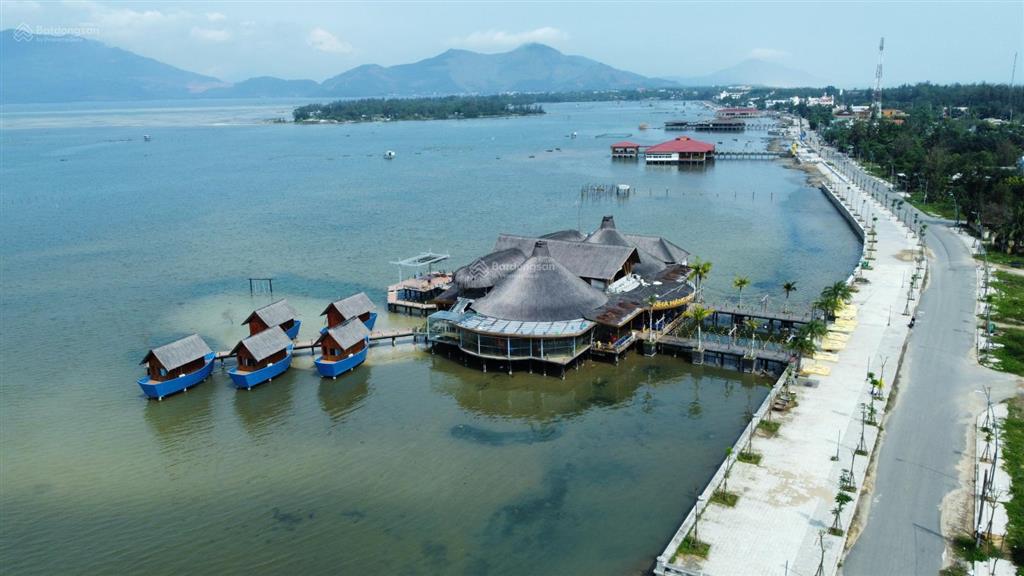 Bán thửa đất view đầm lập an, mặt tiền đường nguyễn văn  mặt tiền rộng hơn 10m  giá cho đầu tư