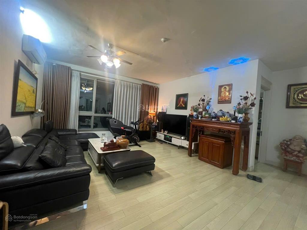 Bán căn 134m đồ cơ bản ban công đông bắc giá tốt nhất cccc hyundai hillstate