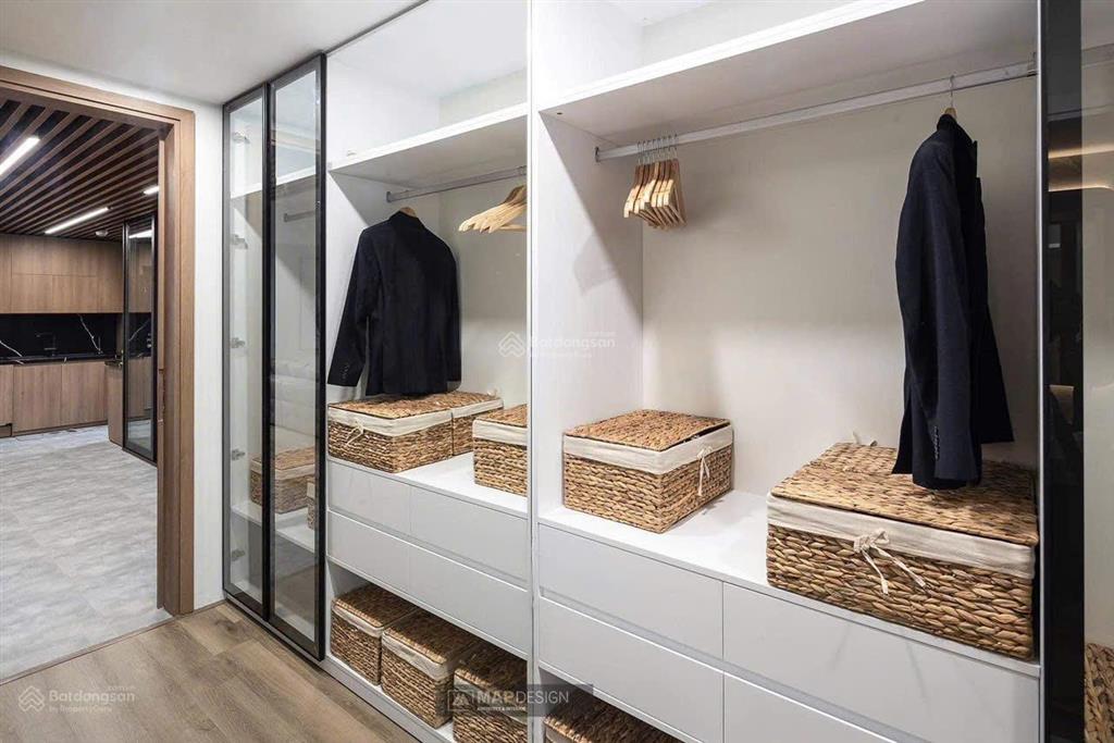 Bán gấp căn 112m2 full đồ đẹp căn góc k50 ban công vườn treo