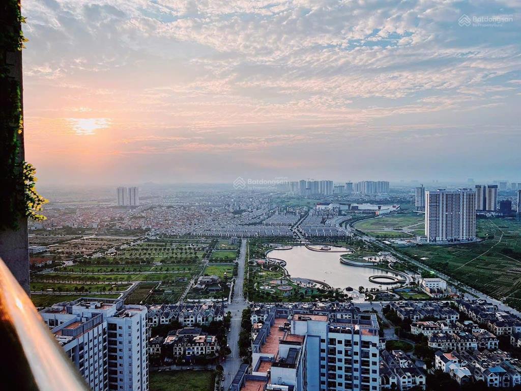 Bán gấp căn 112m2 full đồ đẹp căn góc k50 ban công vườn treo