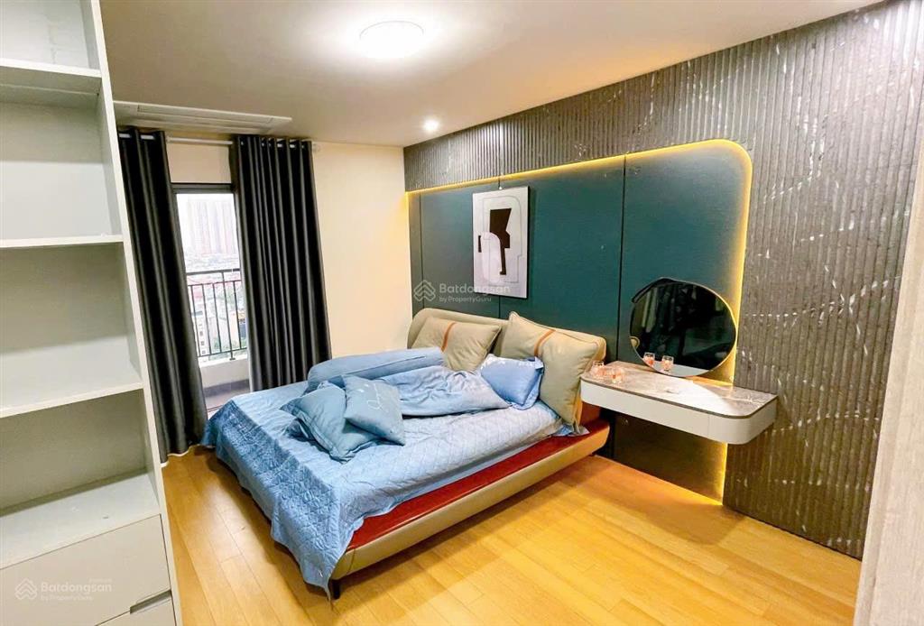 Bán căn 88m2 full đồ đẹp la casta văn phú hướng đông bắc