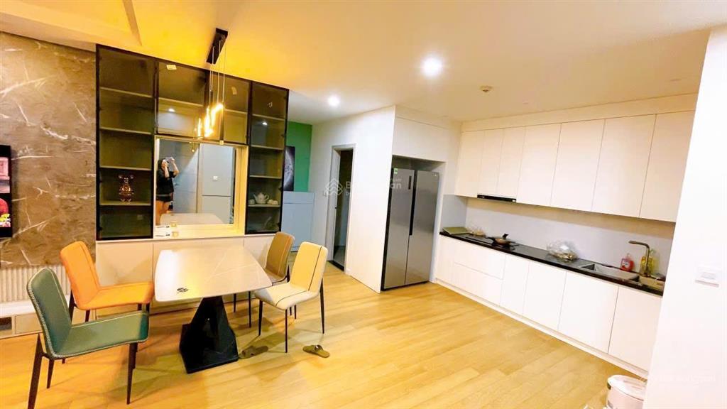 Bán căn 88m2 full đồ đẹp la casta văn phú hướng đông bắc