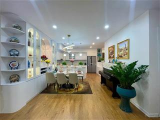 Bán gấp căn 4pn 136m full đồ đẹp ban công đông nam hpc landmark