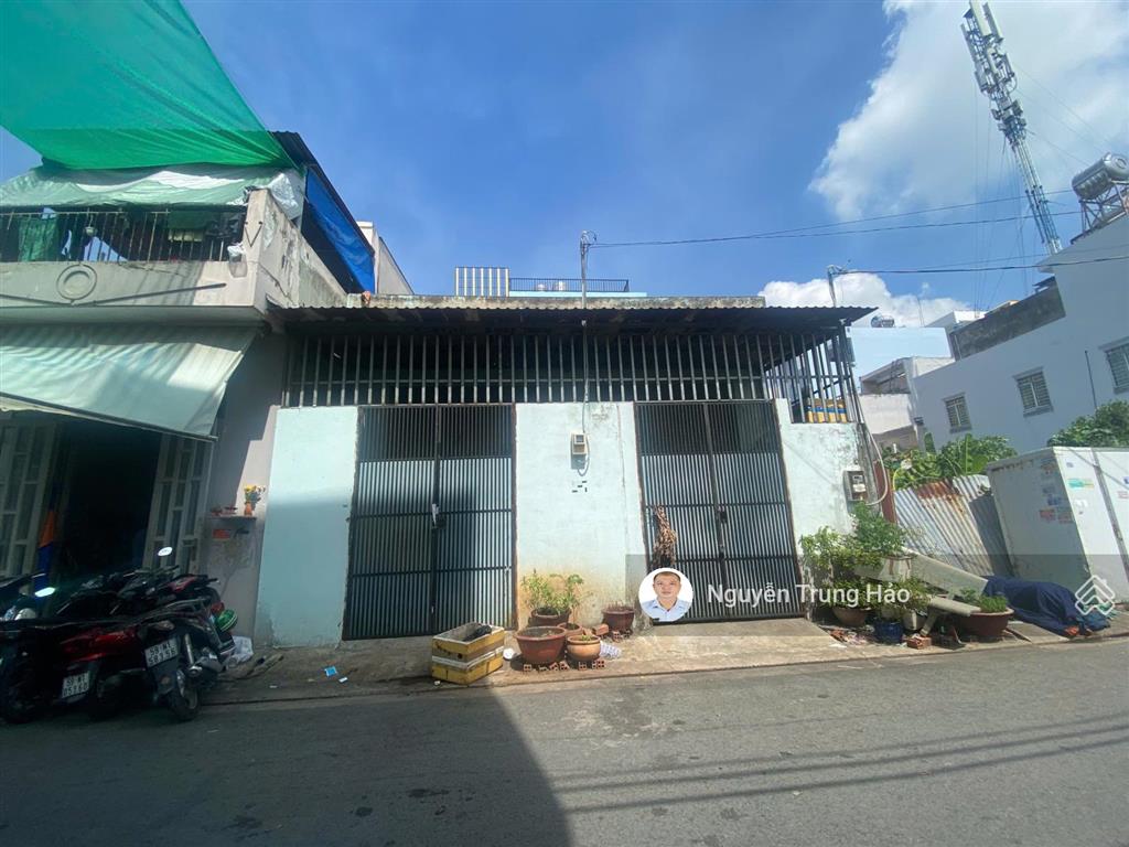 Bán cặp nhà hẻm nhựa 8m thông đường hương lộ 2, dt 8x17m giá chỉ 9.7 tỷ tl.