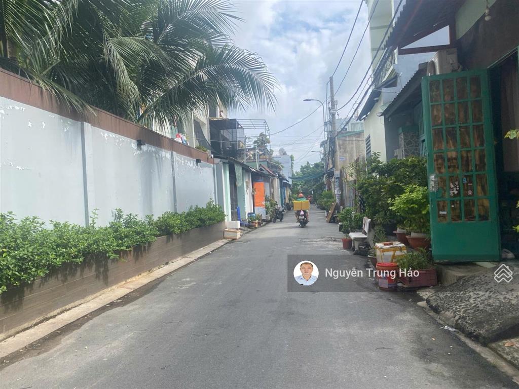 Bán đất hẻm nhựa 6m 1/ lê văn quới, bình tân, 5 x 29.5m, giá 8.8 tỷ thương lượng.