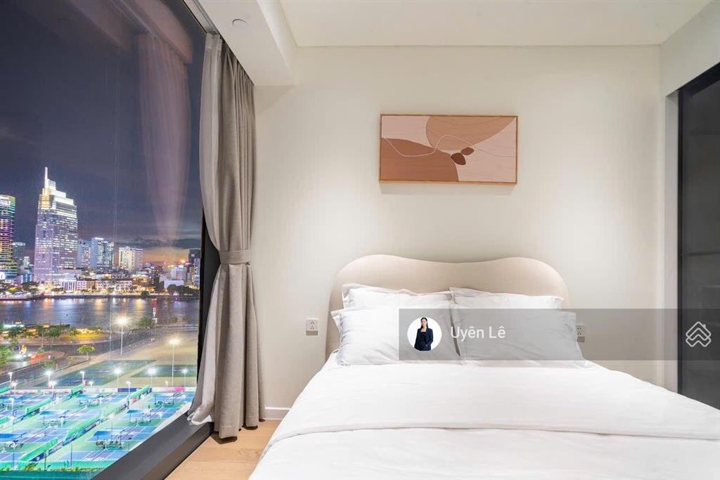 Bán hoa hậu b.02 tại the opera b.09.02 giá bán 42 tỷ all in. view bitexco sông đẹp. ban công dài