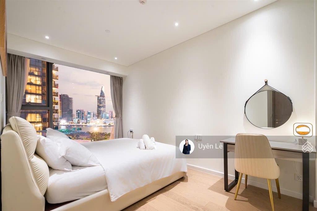 Bán hoa hậu b.02 tại the opera b.09.02 giá bán 42 tỷ all in. view bitexco sông đẹp. ban công dài