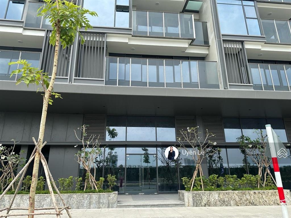 Bán shophouse the opera, mặt tiền đường, tấp nập kế công viên thành phố thủ đức