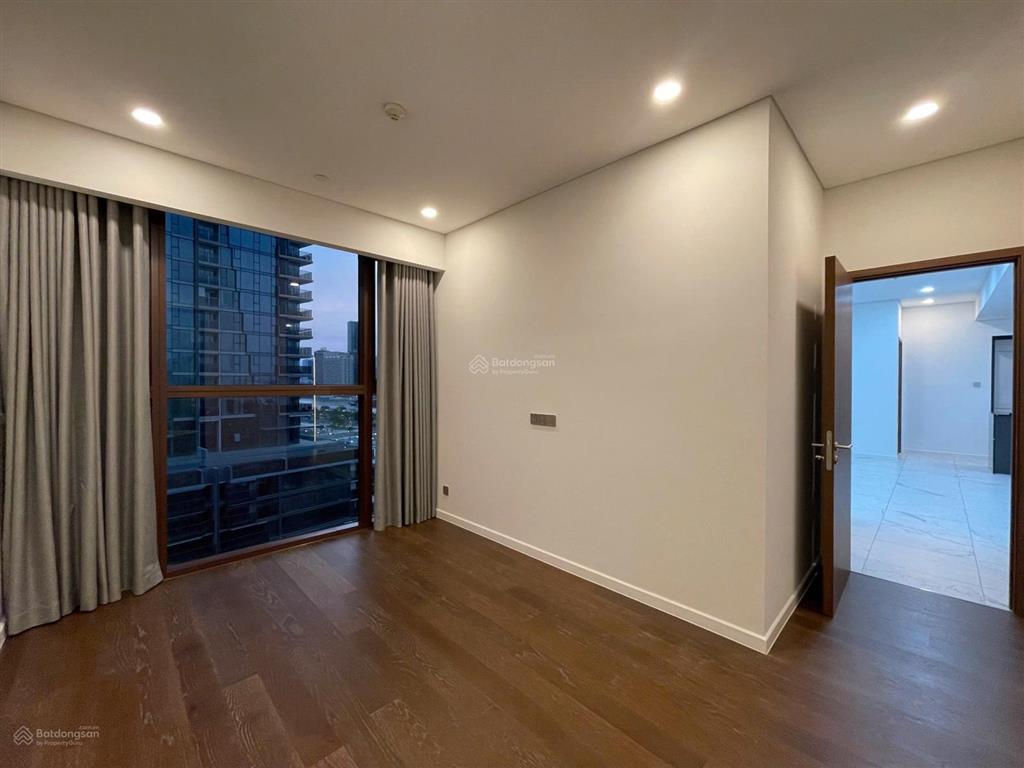 Bán 3pn galleria giá cực hot 42 tỷ sẵn sổ hồng view biteco quận 1 rất đẹp