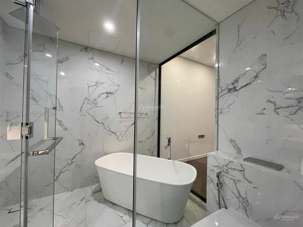 Bán 3pn galleria giá cực hot 42 tỷ sẵn sổ hồng view biteco quận 1 rất đẹp