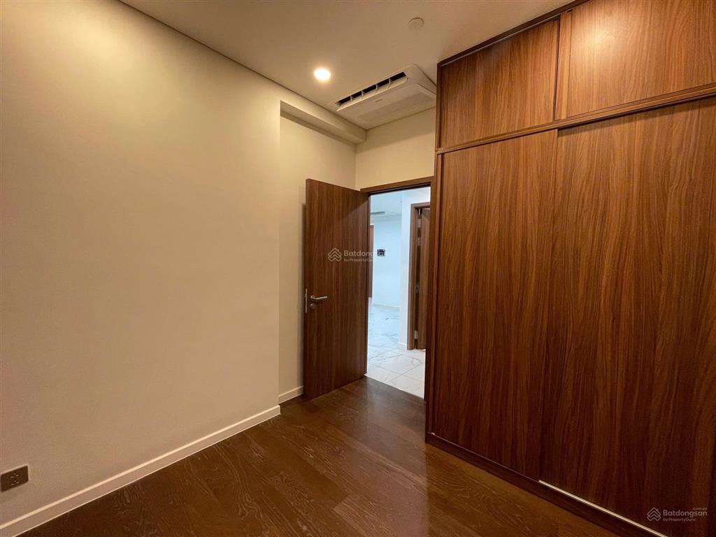 Bán 3pn galleria giá cực hot 42 tỷ sẵn sổ hồng view biteco quận 1 rất đẹp