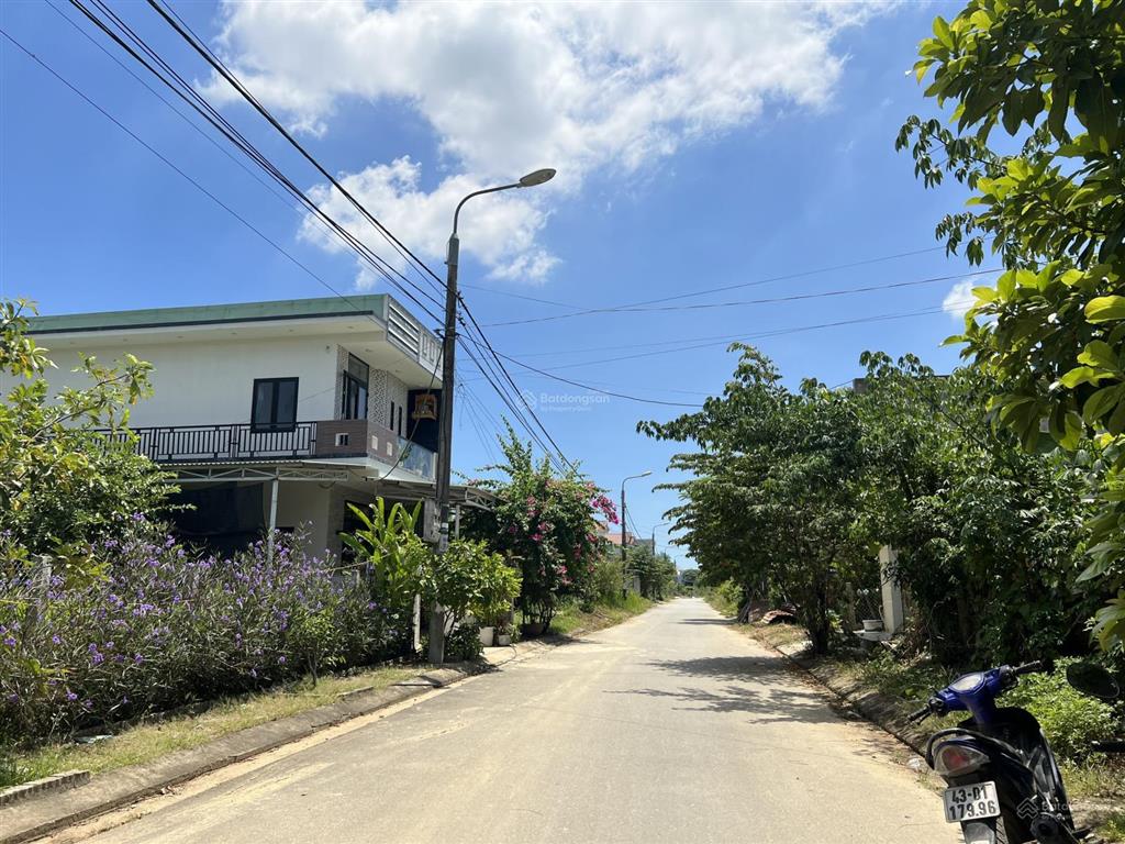 Tái định cư hoà ninh 1 đà nẵng cần bán  đường nhựa 5,5m  hướng đông nam ( hàng hiếm)