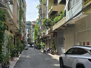 Bán nhà hào nam 72m2, 4tầng, mt 4.5m, 2x tỷ. phân lô  ô tô tránh..