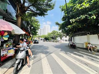 92 m2 đất phường thảo điền , q2 ngang đẹp 5,2 chỉ 16,x tỷ