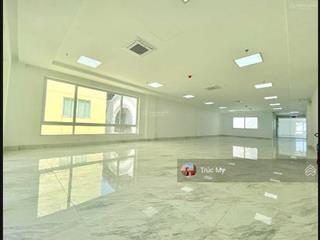 Cho thuê tòa nhà góc 2 đẹp! phạm ngọc thạch quận 3 gần võ thị sáu. dt 9x 16m