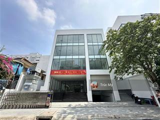 Cho thuê building ngay mặt tiền khu đakao quận 1. dt 18x 25 gồm 2 hầm trệt 5lầu sân thượng