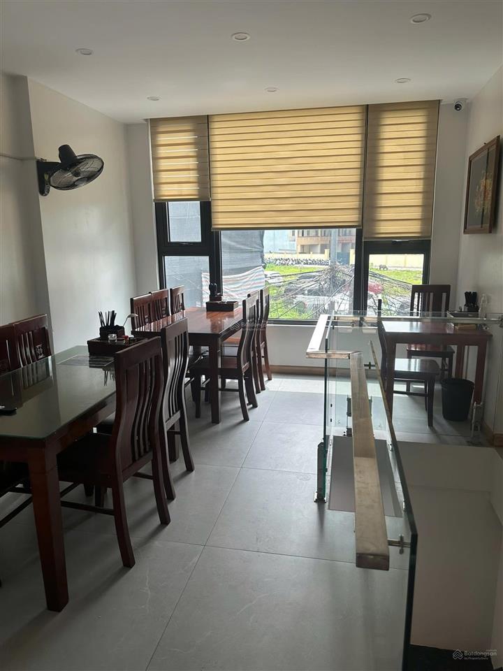 Bán nhà mặt phố nguyễn thị định, cầu giấy, 2 mặt tiền, 6 tầng 41m2 giá 36.8 tỷ. 0983 320 ***