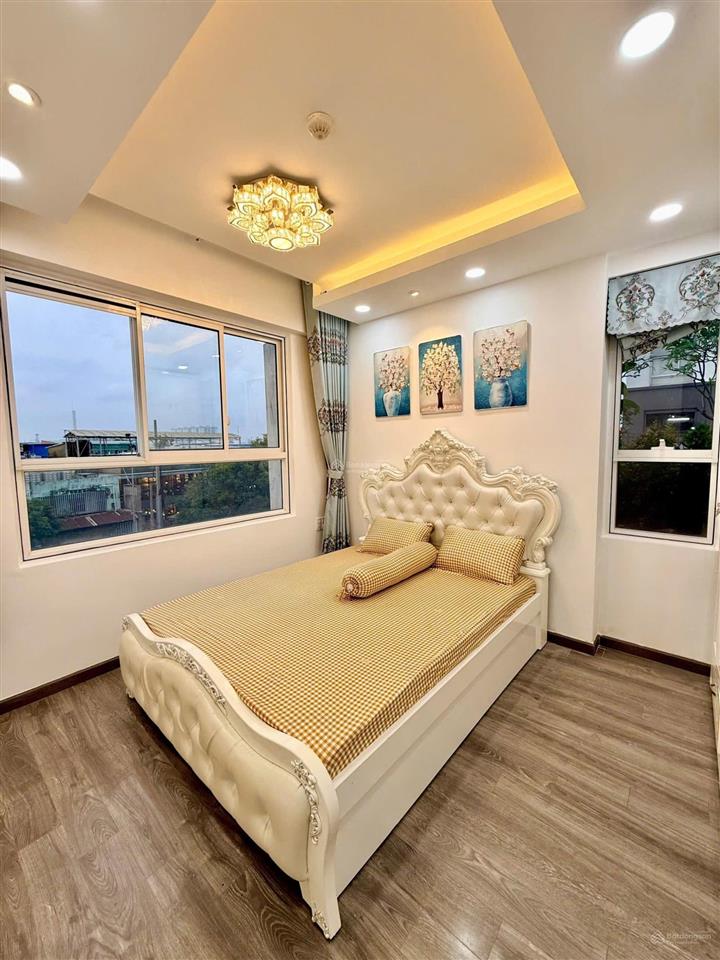 Bán căn hộ cc richstar  tân phú, 90m2, 3pn 2wc nội thất cơ bản, giá 4 tỷ 5  0933 481 ***