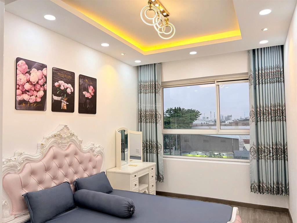 Bán căn hộ cc richstar  tân phú, 90m2, 3pn 2wc nội thất cơ bản, giá 4 tỷ 5  0933 481 ***