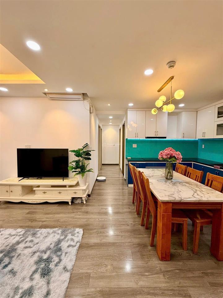 Bán căn hộ cc richstar  tân phú, 90m2, 3pn 2wc nội thất cơ bản, giá 4 tỷ 5  0933 481 ***