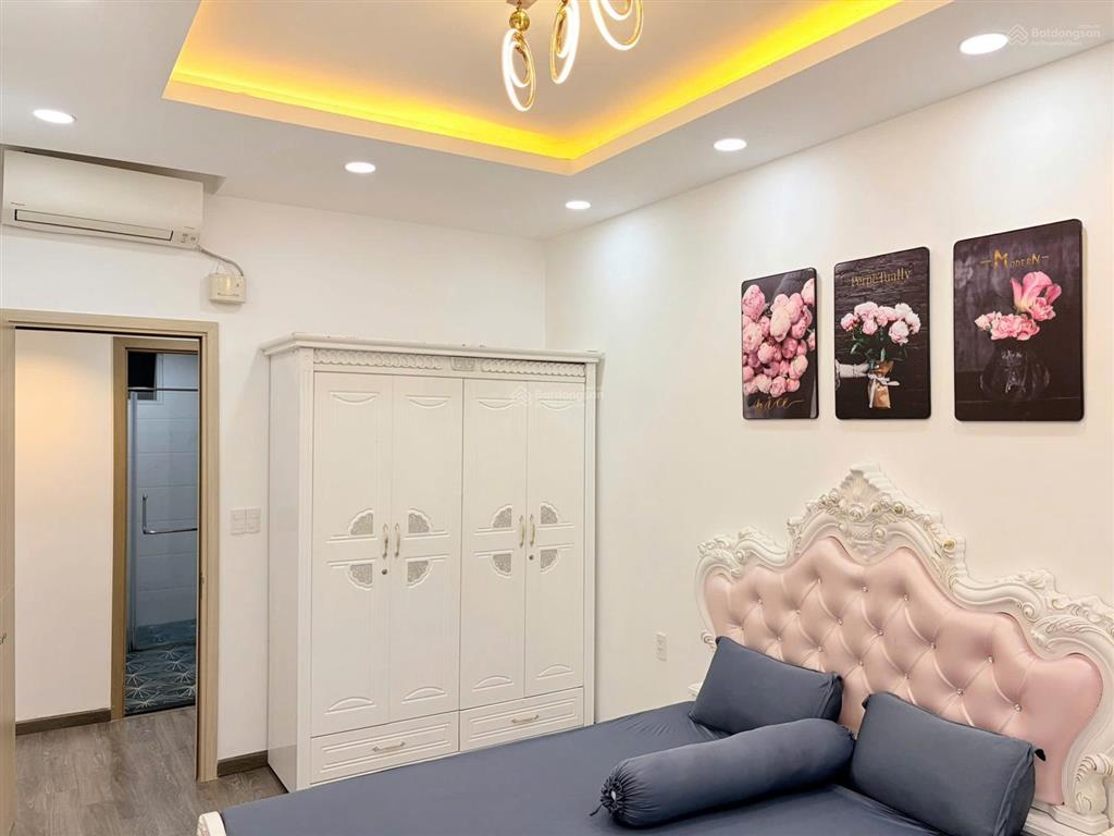 Bán căn hộ cc richstar  tân phú, 90m2, 3pn 2wc nội thất cơ bản, giá 4 tỷ 5  0933 481 ***