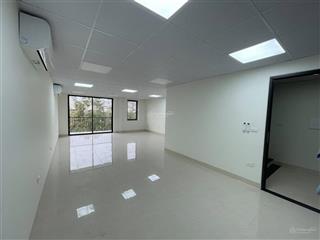 Cho thuê nhà liền kề xuân phương  trịnh văn bô, ô tô tải đỗ cửa, full điều hòa