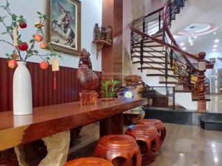 Bán nhà 3 tầng hẻm ô tô nguyễn thiện thuật cách biển chỉ vài trăm mét 0762 111 ***