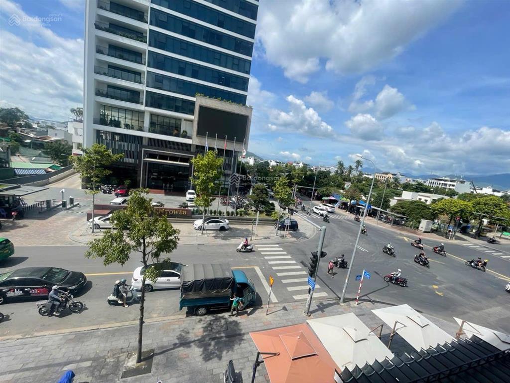 Cần tiền bán nhanh căn ct1 vcn phước hải view siêu thoáng.  0762 111 ***