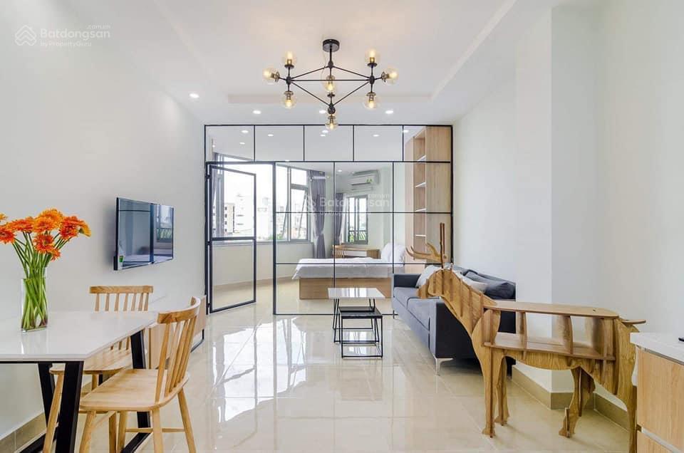 Căn hộ chung cư 1 phòng ngủ, 50m2, full nội thất, ngay cầu công lý, mặt tiền đường
