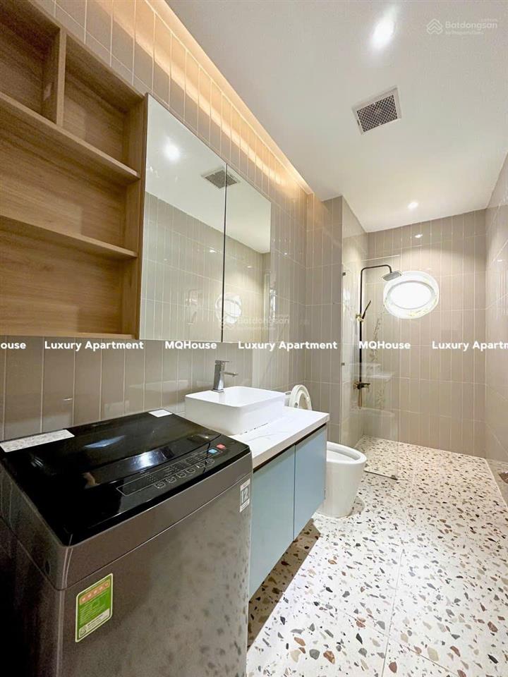 Căn hộ chung cư 1 phòng ngủ, 50m2, full nội thất, ngay cầu công lý, mặt tiền đường