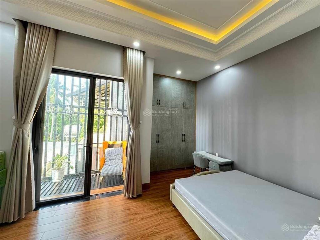 Chủ cần bán gấp nhà chánh nghĩa 1 trệt 2 lầu nhựa thông nhà xây kiên cố chánh nghĩa giá 4tỷ5