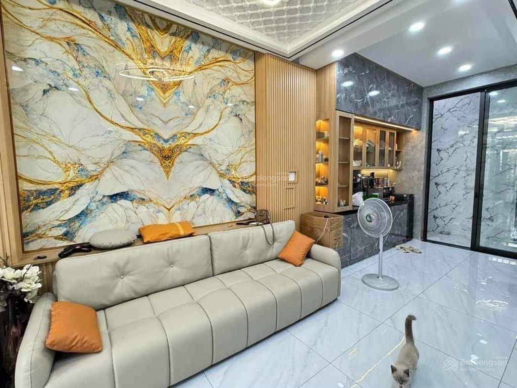 Chủ cần bán gấp nhà chánh nghĩa 1 trệt 2 lầu nhựa thông nhà xây kiên cố chánh nghĩa giá 4tỷ5