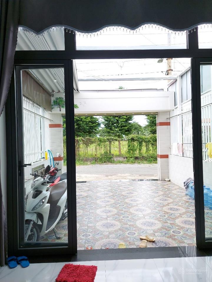 Chủ cần bán ngôi nhà định hoà mặt tiền dx83 gần trường lái xe an cư nhà hoàn công sẵn giá 3,75 tỷ