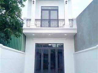 Nhà phú hoà phường phú lợi thuộc tp. hcm mặt tiền nhựa 5m thông sân oto đường oto giá chỉ 4,38 tỷ