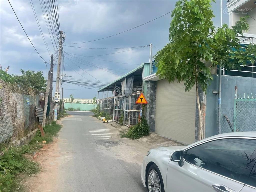 Đất phú mỹ mặt tiền dx030 vị trí gần trường học và chợ giá 2tỷ7 chốt 0889 799 *** em chủ