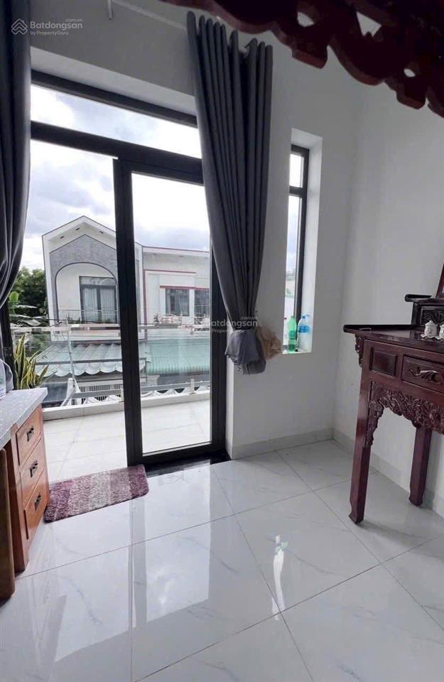 Bán nr 75m2, 3pn, 2wc tại phú mỹ, thủ dầu một, 3,2 tỷ mặt tiền nhựa 5m thông gần biệt thự to đùng