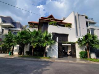 Biệt thự khu compound nguyễn văn hưởng, thảo điền, q2  hầm 3 tầng + hồ bơi + sân vườn  vip 5 sao