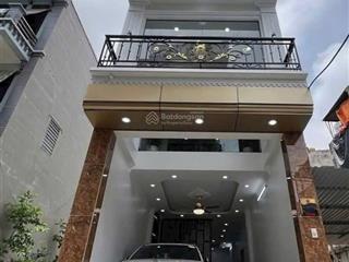 60m, 5 tầng, thang máy, ô tô đỗ cửa, xây độc lập 1 nhà ra ô tô tránh nhau, ngay gần chợ ngọc hồi,