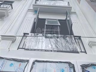 Cần bán gấp nhà vĩnh ninh, vĩnh quỳnh, thanh trì. ô tô đỗ gần, 60m2, 3 phòng ngủ rộng, chỉ hơn 5 tỷ