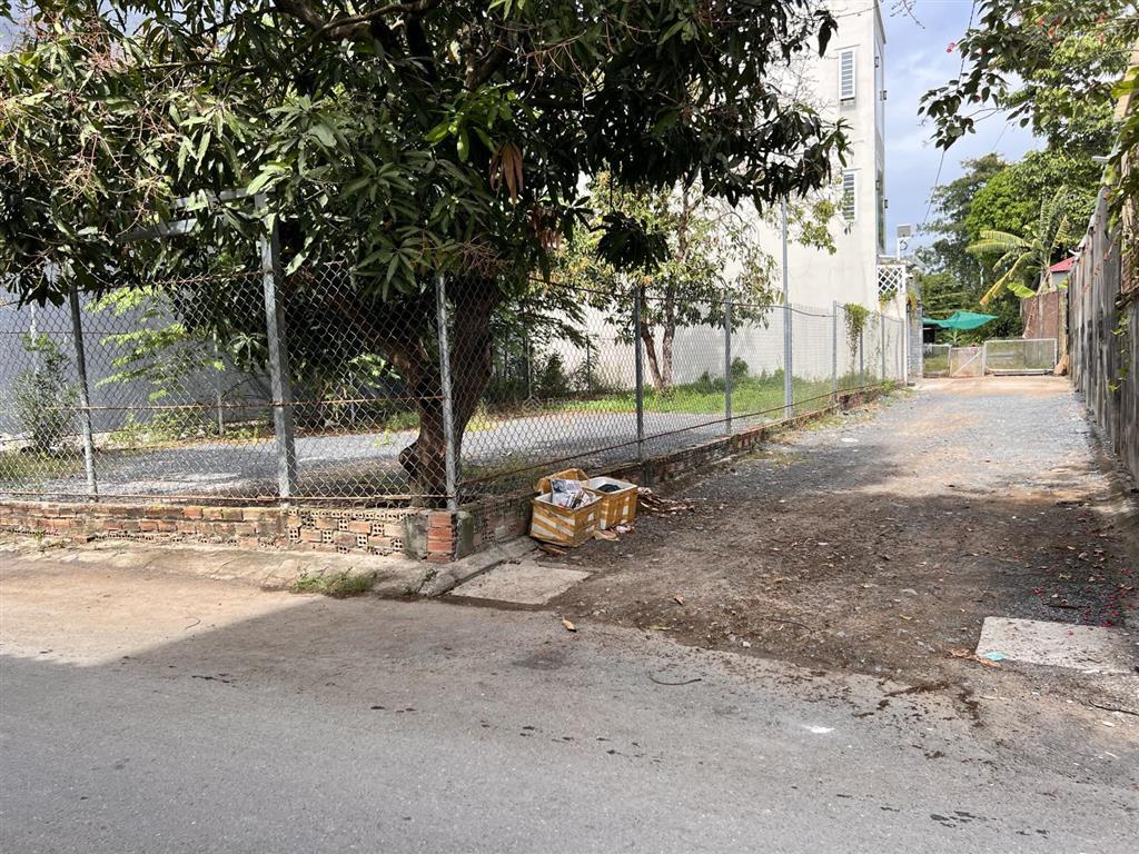 Bán gấp đất shr 65m2 gần aeon hiệp hoà