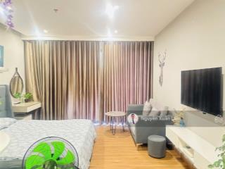 Cần bán căn 30m2 full đồ đẹp view nhìn sông hồng giá rẻ 1.750 tỷ bao phí oasis  ecopark