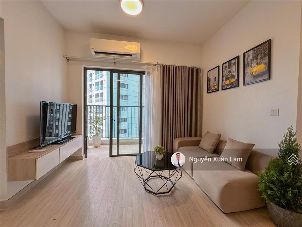 Cần bán căn 49m2 ban công rộng 4m full nội thất view công viên, giá rẻ 2,520 tỷ bao phí aquabay