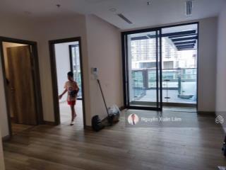 Cần cho thuê 60m2 ban công rộng 10m ko đồ giá rẻ 6 triệu solforet  ecopark
