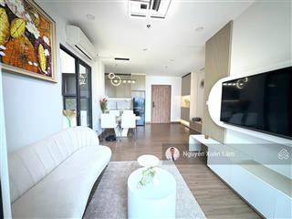 Cần bán căn 68m2 full đồ tầng thấp view đảo hướng đn giá rẻ 5,280 tỷ bp oasis s2  ecopark