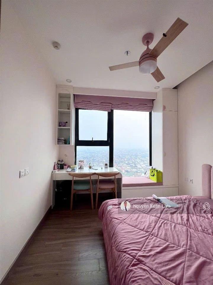 Cần bán căn 73m2 full đồ đẹp view sông hồng, giá rẻ 5.1 tỷ bao phí oasis sp  ecopark