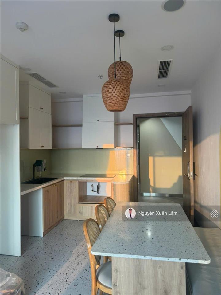 Cần bán căn 73m2 full đồ đẹp view sông hồng, giá rẻ 5.1 tỷ bao phí oasis sp  ecopark