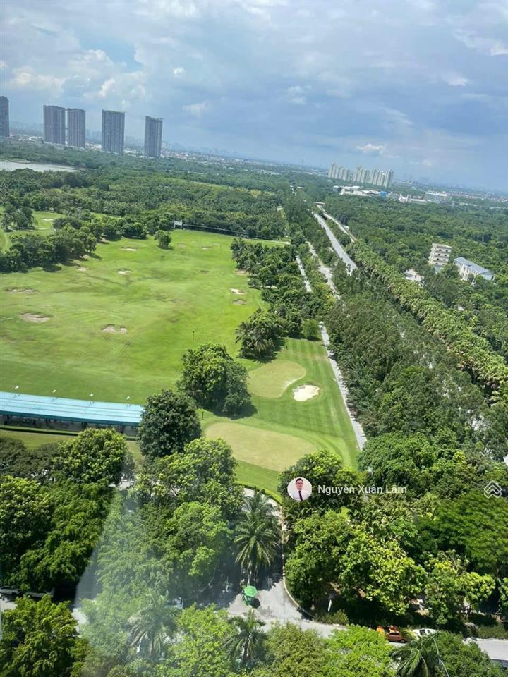 Cần bán 69m2 view sân golf và hồ thiên nga siêu đẹp long lanh, giá rẻ 4.1 tỷ bp aquabay ecopark