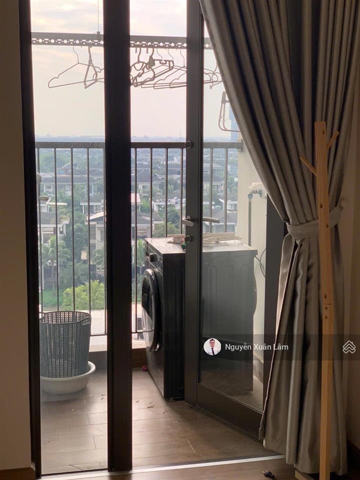 Cần cho thuê 52m2 view đảo ko đồ sơ sài giá rẻ 6 triệu oasis ecopark