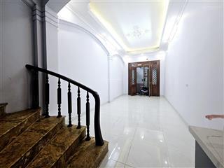 Bán nhà chính kinh, 10m ô tô, sát phố, 26m, mt5m, 6.3 tỷ.