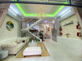 Nhà 1 trệt 2 lầu, nguyễn văn khối, p11, gò vấp, dt 4x20 mét